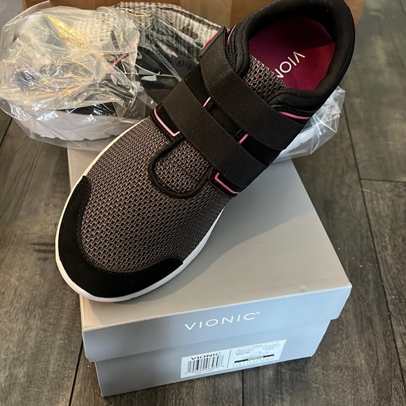 Vionic Shoes Vionic Womens Brisk Ema Tennis Shoe Black New Sz 95